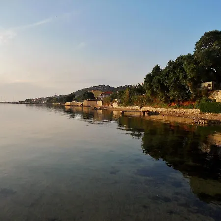 Seaside Brist Appartement Tkon
